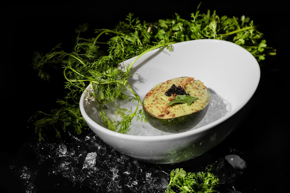 Plat bistronomique français revisité au restaurant Jad Mahal Marrakech